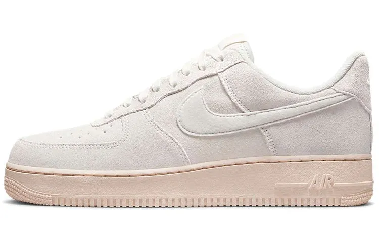 Nike Air Force 1 Low Winter Premium Summit Trainers in White Suede