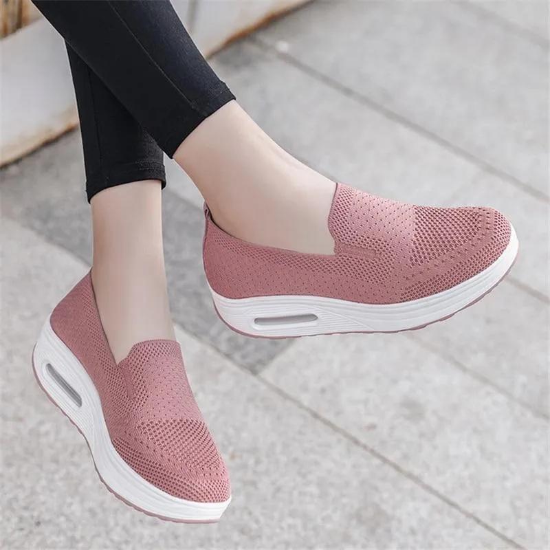 Slip On Sneakers: The Alma